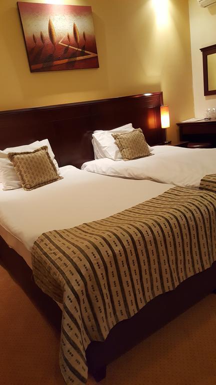 Garni Hotel Contact Belgrade Exterior photo